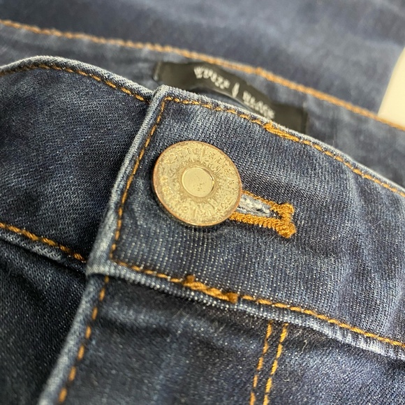 WHBM Dark Wash Distressed Skinny Regular Rise Jeans size 6R - Picture 7 of 12